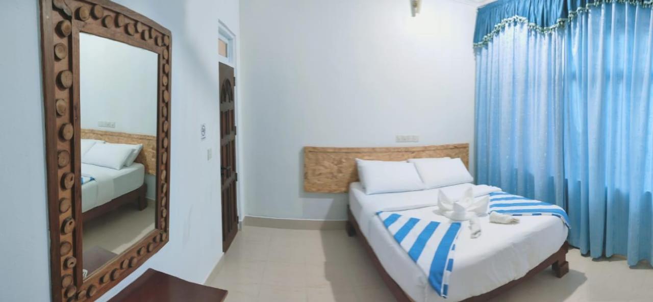 La Isla Tropica Hotel Guraidhoo  Exterior foto